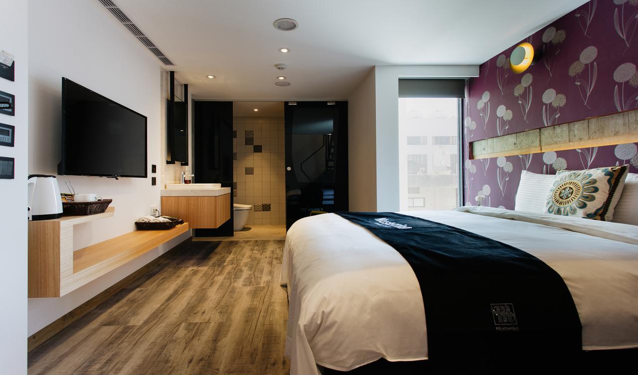 Check Inn Taichung Zhongshan מראה חיצוני תמונה